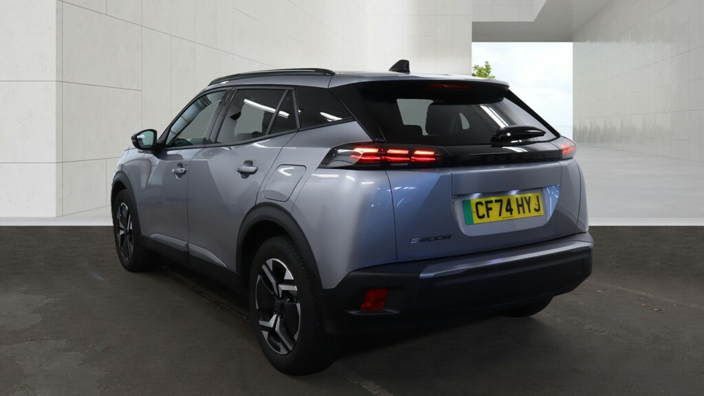 Peugeot e-2008 100Kw Allure 50Kwh Grey #3