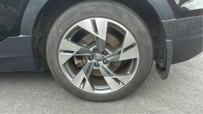 Audi E-tron 300Kw 55 Quattro 95Kwh Black #4