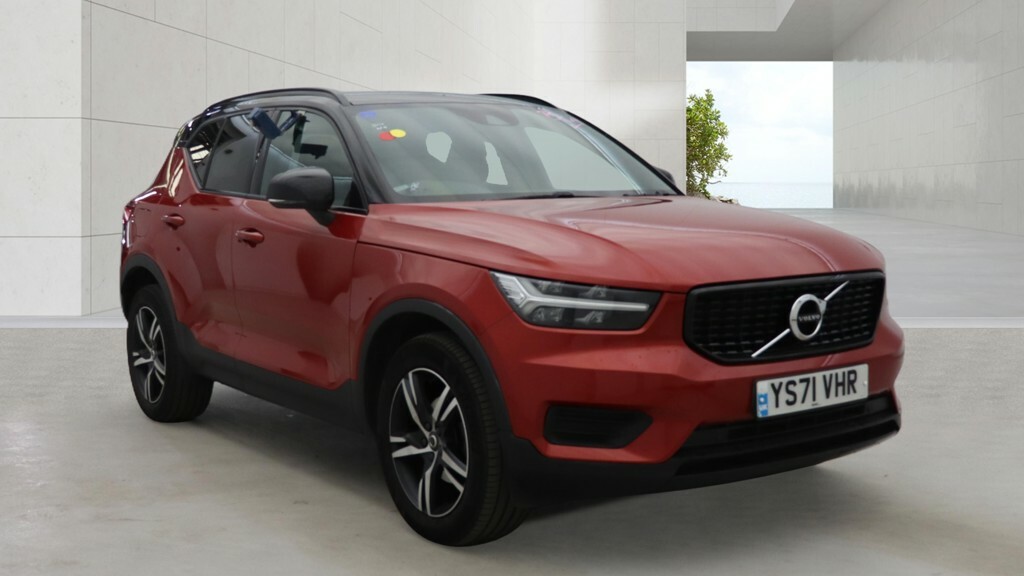 Volvo XC40 1.5 T3 163 R Design Geartronic Red