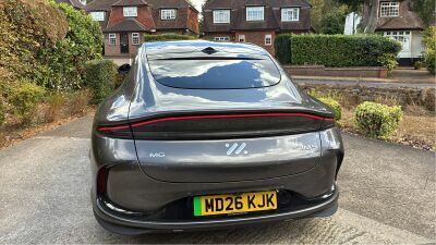 MG IM5 217Kw Standard Range 75Kwh Silver #2