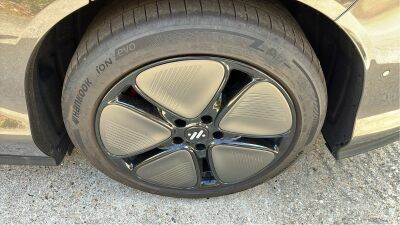 MG IM5 217Kw Standard Range 75Kwh Silver #3