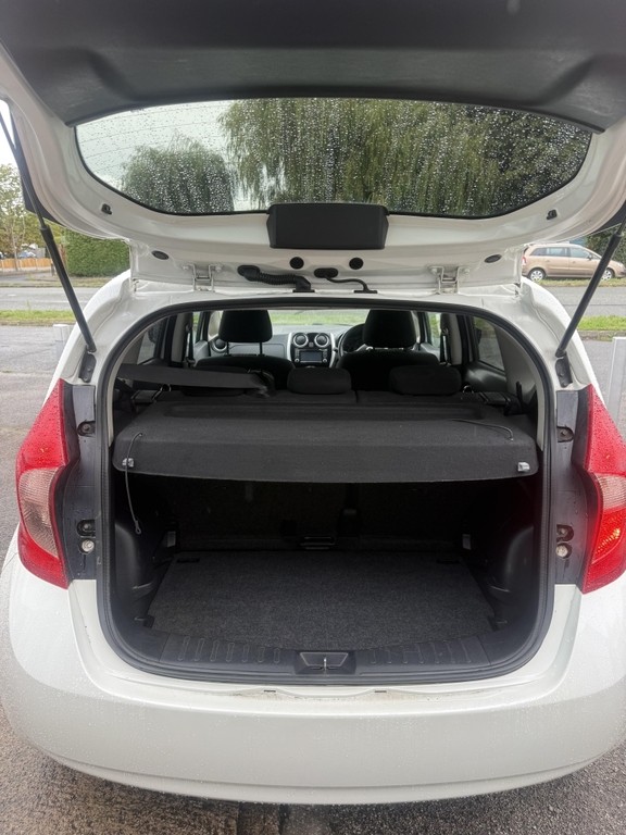 Nissan Note N-tec Red #7
