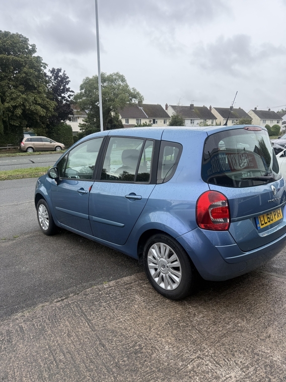 Renault Grand Modus 1.6 Dynamique Vvt Blue #3