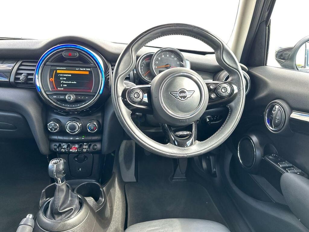 Ford  1.5 Titanium Tdci 115Ps Red #16