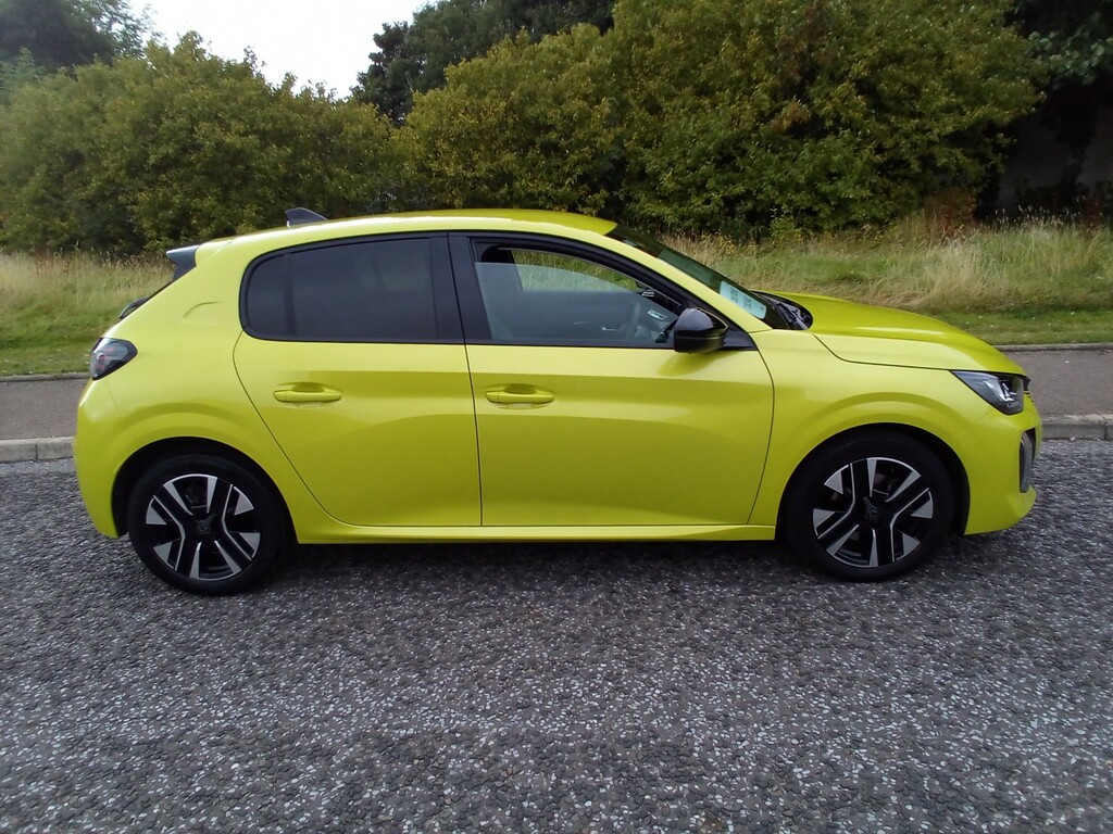 Peugeot 208 New 208 Allure 1.2L Puretech 100 MK74HCF Yellow #4