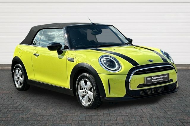 Mini Convertible Cooper Classic Convertible WN24KCX Yellow