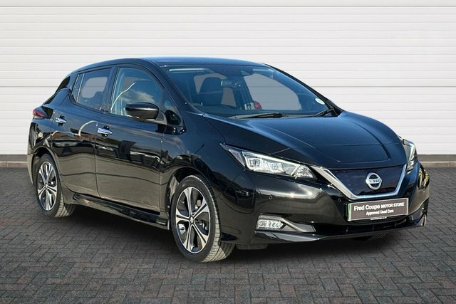 Nissan Leaf Tekna Hatchback Black
