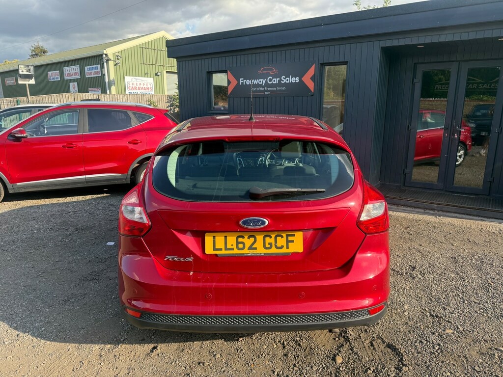 Ford Focus Hatchback 1.6 Zetec Hatchback Powershif LL62GCF Red #6