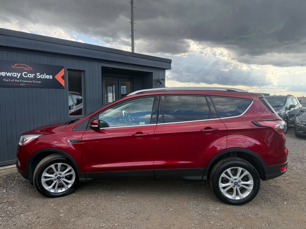 Ford Kuga Suv 1.5 Tdci Titanium Suv Powershift Eu NL18WCA Red #4
