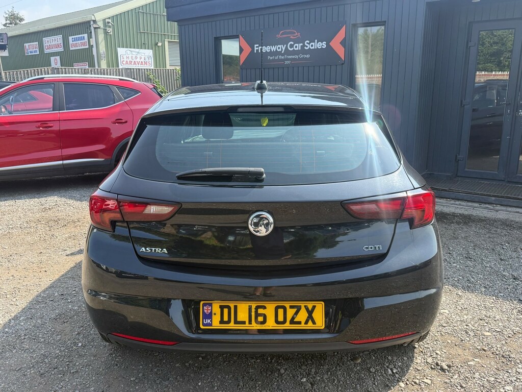 Vauxhall Astra Hatchback 1.6 Cdti Blueinjection Sri Hatchback DL16OZX Black #5