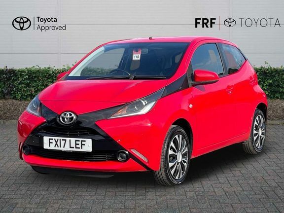 Toyota Aygo 1.0 Vvt-i X-play Euro 6 FX17LEF Red #3