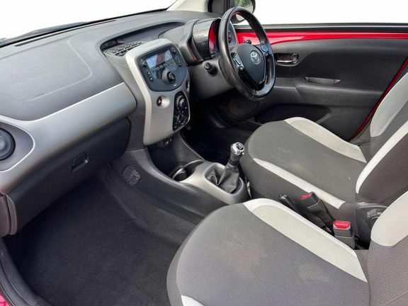 Toyota Aygo 1.0 Vvt-i X-play Euro 6 FX17LEF Red #5