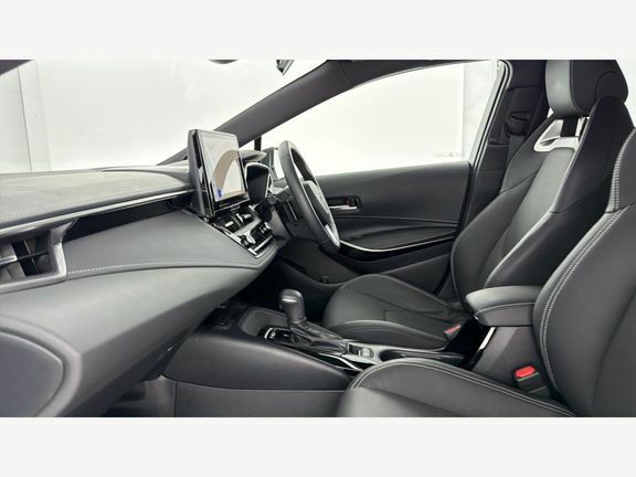 Toyota Corolla Excel 2.0 Hb Bi-tone FG25VJM White #5