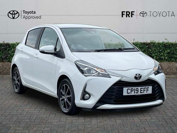 Toyota Yaris 1.5 Vvt-i Icon Tech Euro 6 White