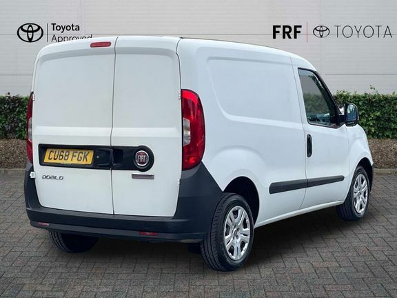 Fiat Doblo 1.3 Multijetii L1 H1 Euro 6 CU68FGK White #2