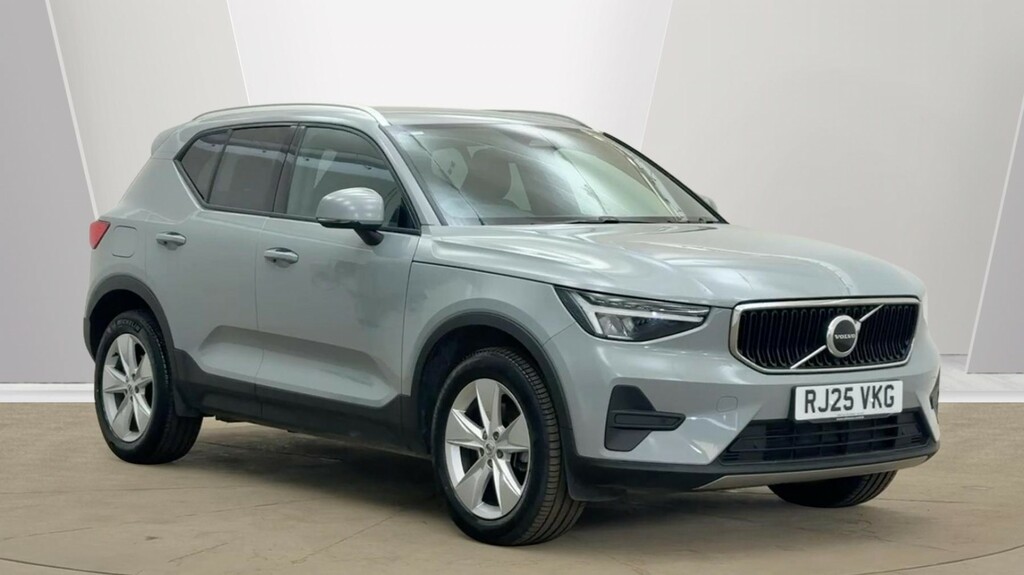 Volvo XC40 Core, B3 Mild Hybrid, Grey