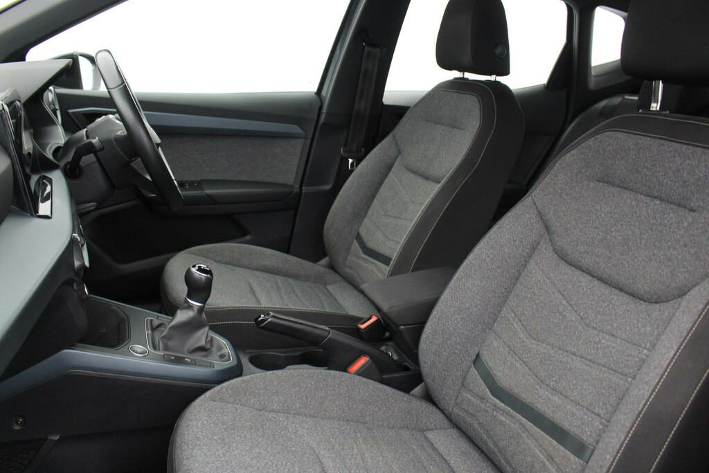Seat Arona 1.0 Tsi Xperience PY23KHB Grey #6