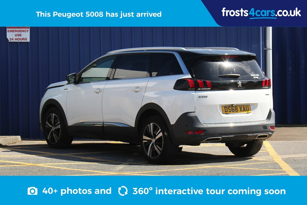 Peugeot 5008 1.2 Puretech Gt Line White #2