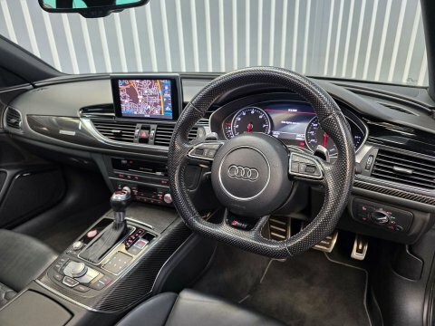 Audi RS6 Black #25