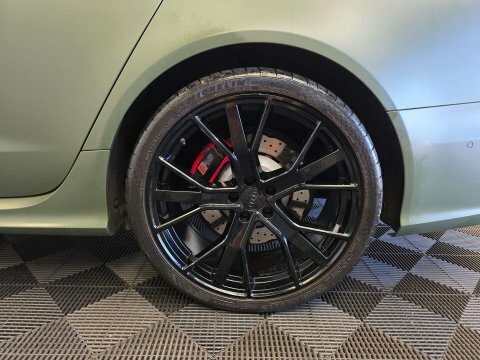 Audi RS6 Black #30