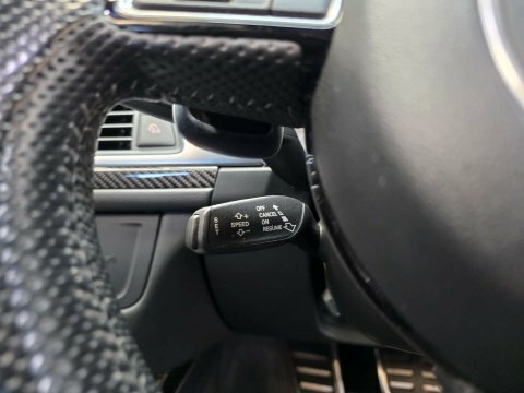 Audi RS6 Black #16