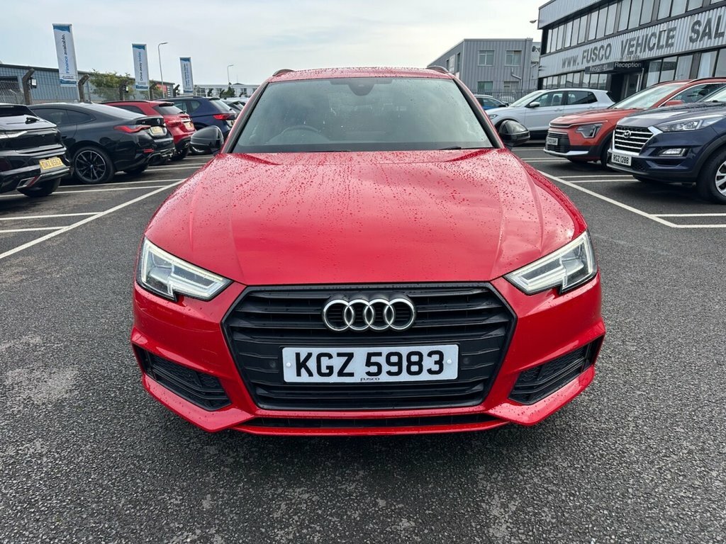 Audi A4 Avant 2L Black Edition Red #2