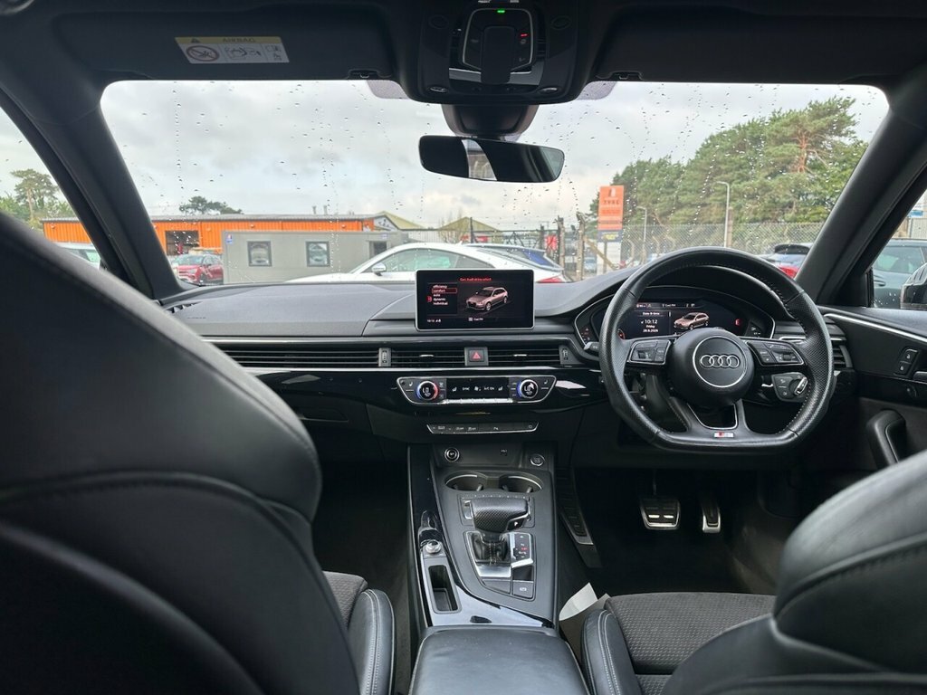 Audi A4 Avant Black Edition White #15