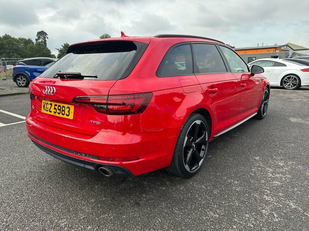 Audi A4 Avant Black Edition White #7