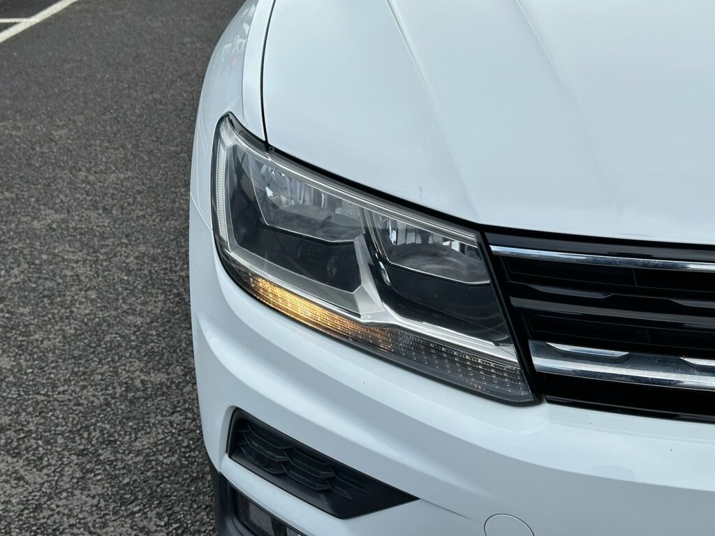 Volkswagen Tiguan 1.4L Se Navigation White #4