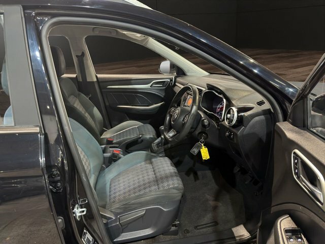 MG ZS Hatchback Blue #11