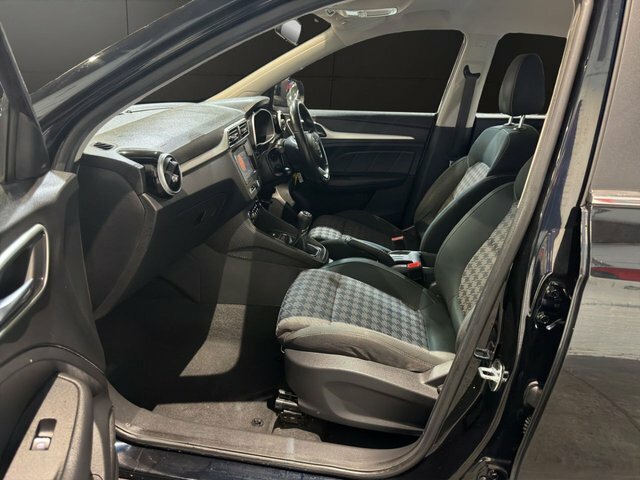 MG ZS Hatchback Blue #13