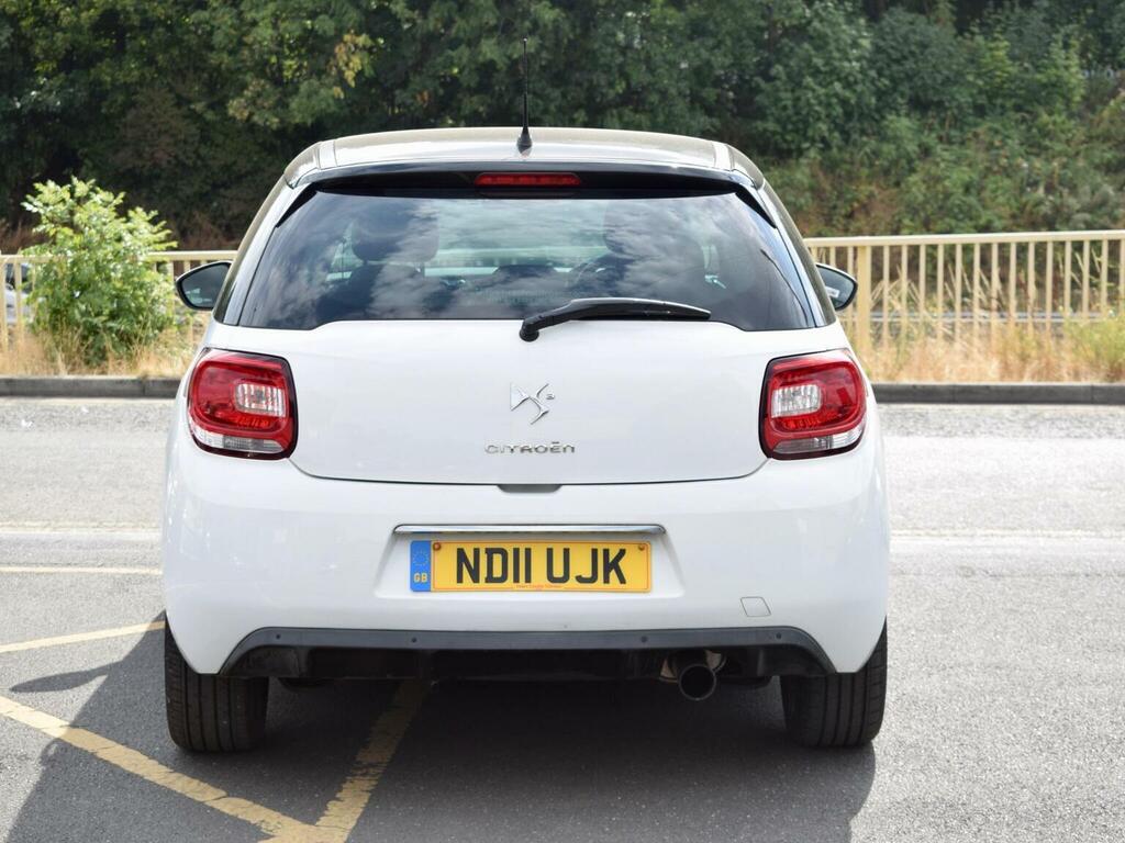 Citroen DS3 Hatchback 1.6 Vti Dstyle Plus Euro 5 201111 White #6