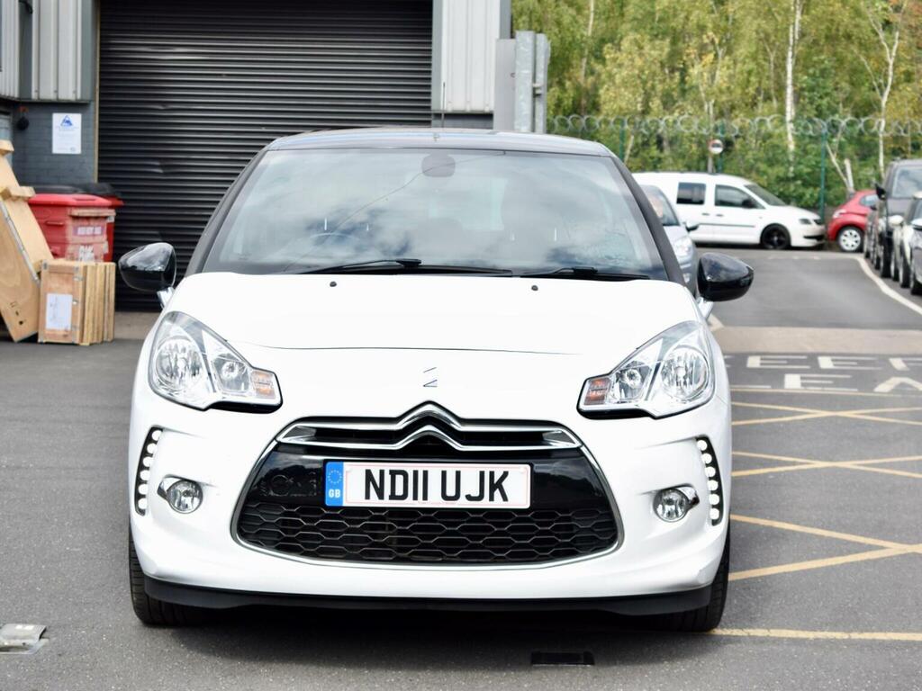 Citroen DS3 Hatchback 1.6 Vti Dstyle Plus Euro 5 201111 White #2