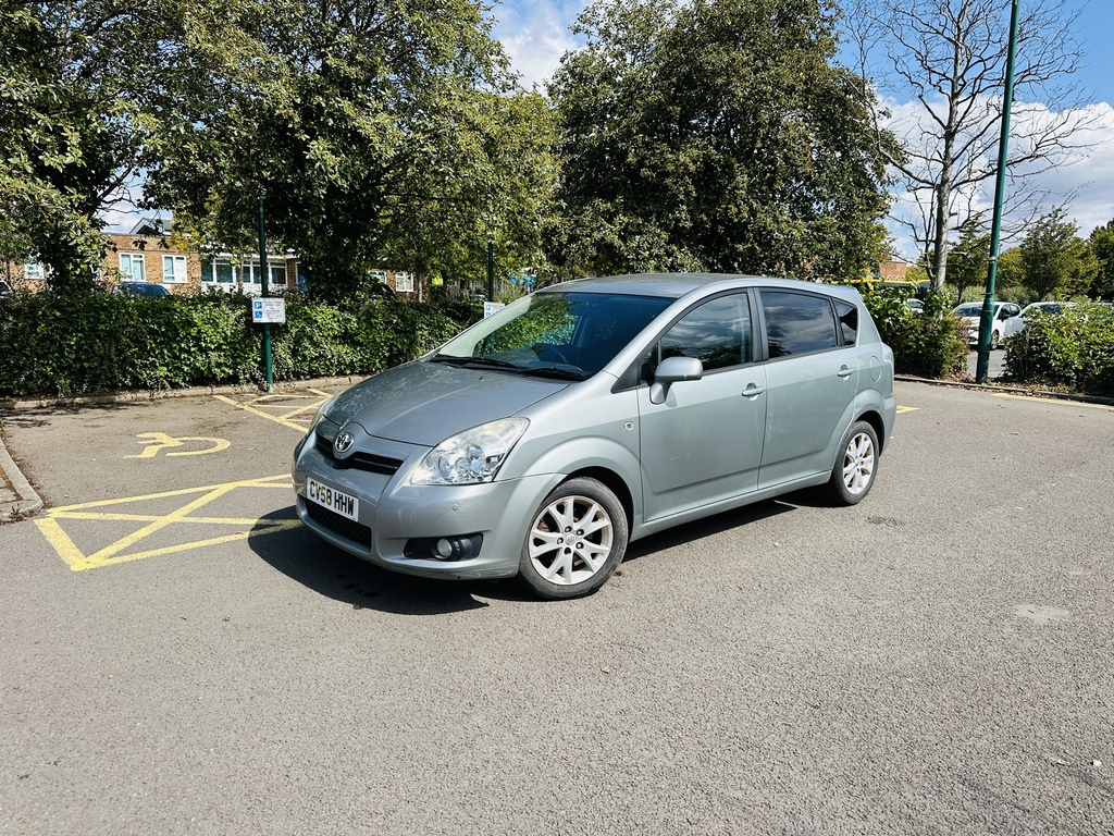 Toyota Corolla Verso 2.2 D-4d Sr Silver