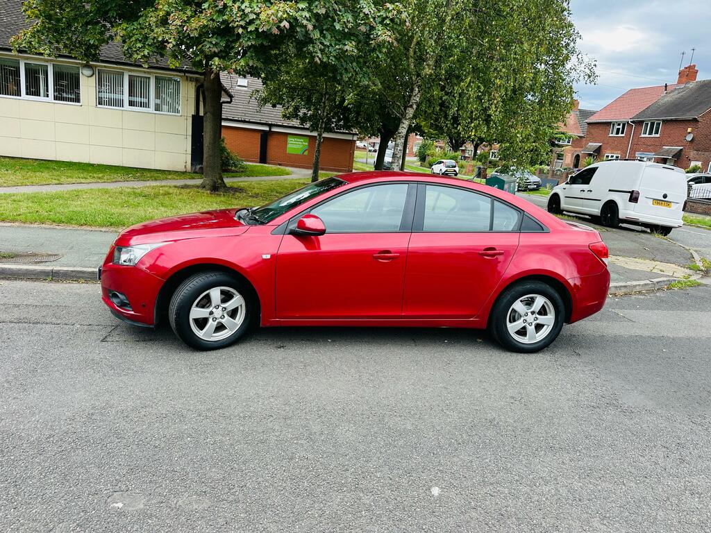 Chevrolet Cruze 1.6 Ls Saloon Euro 5 124 Ps SG12XAZ Red #4