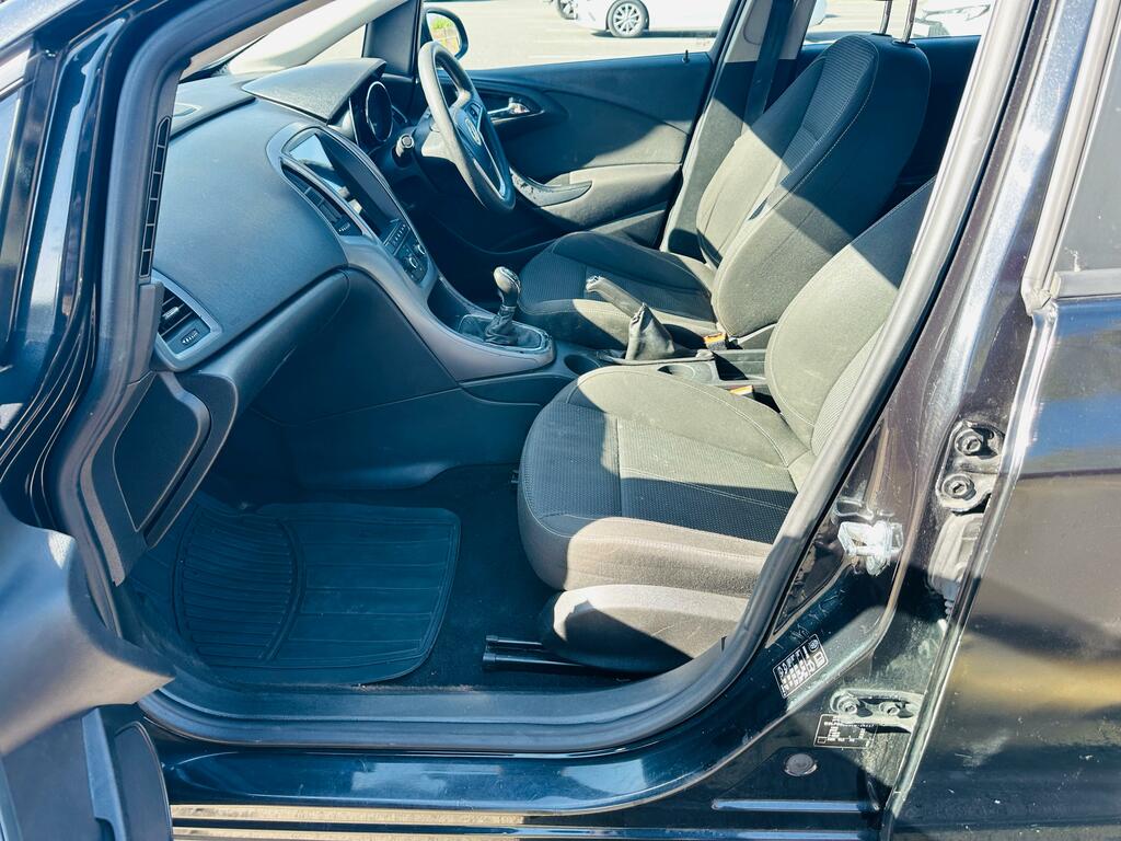 Vauxhall Astra Hatchback Excite Red #10