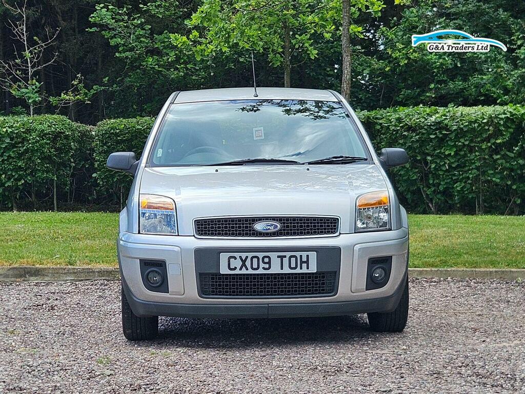Ford Fusion Hatchback 1.4 Zetec Climate 200909 CX09TOH Silver #2