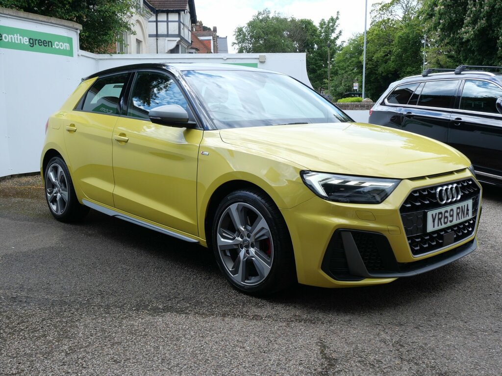 Audi A1 2.0 Tfsi 40 S Line Competition Sportback S Tronic Yellow #3