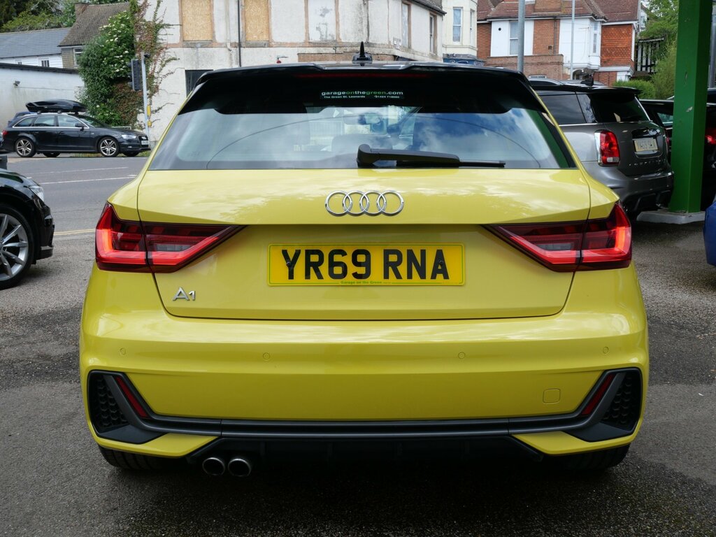 Audi A1 2.0 Tfsi 40 S Line Competition Sportback S Tronic Yellow #5