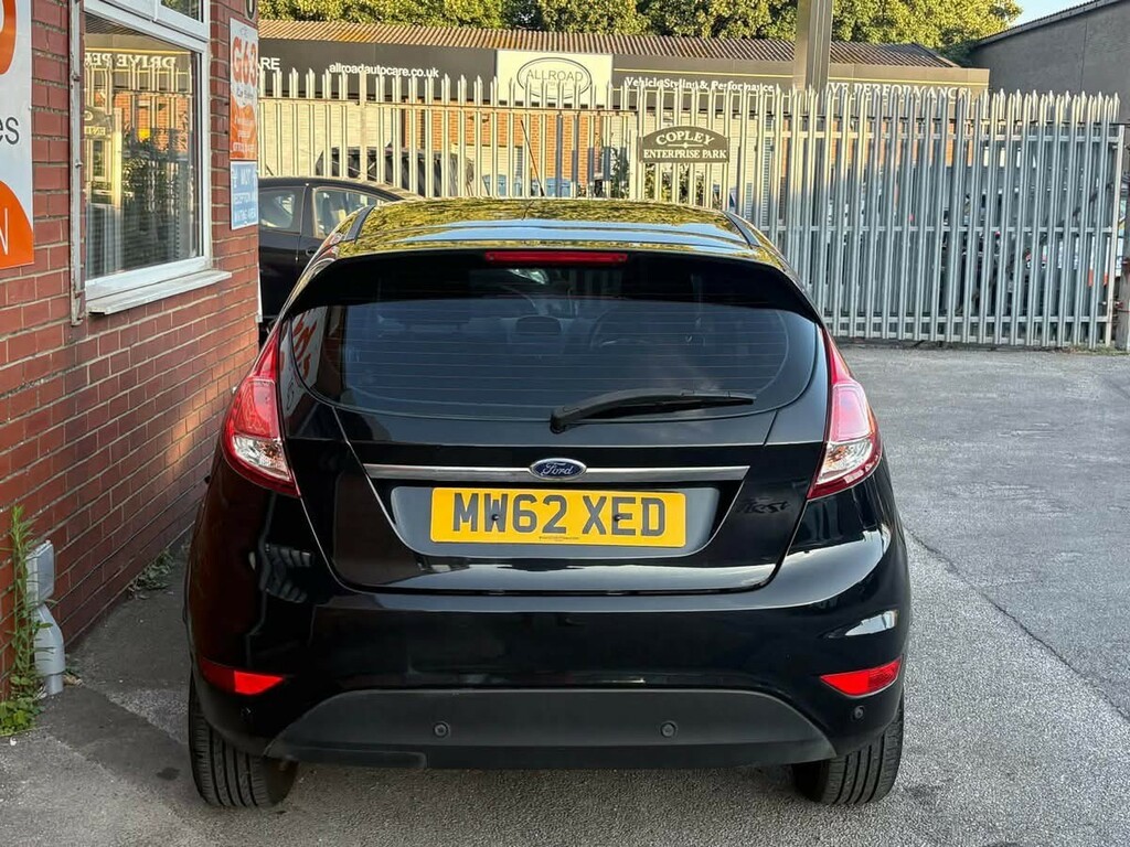 Ford Fiesta Titanium Silver #3
