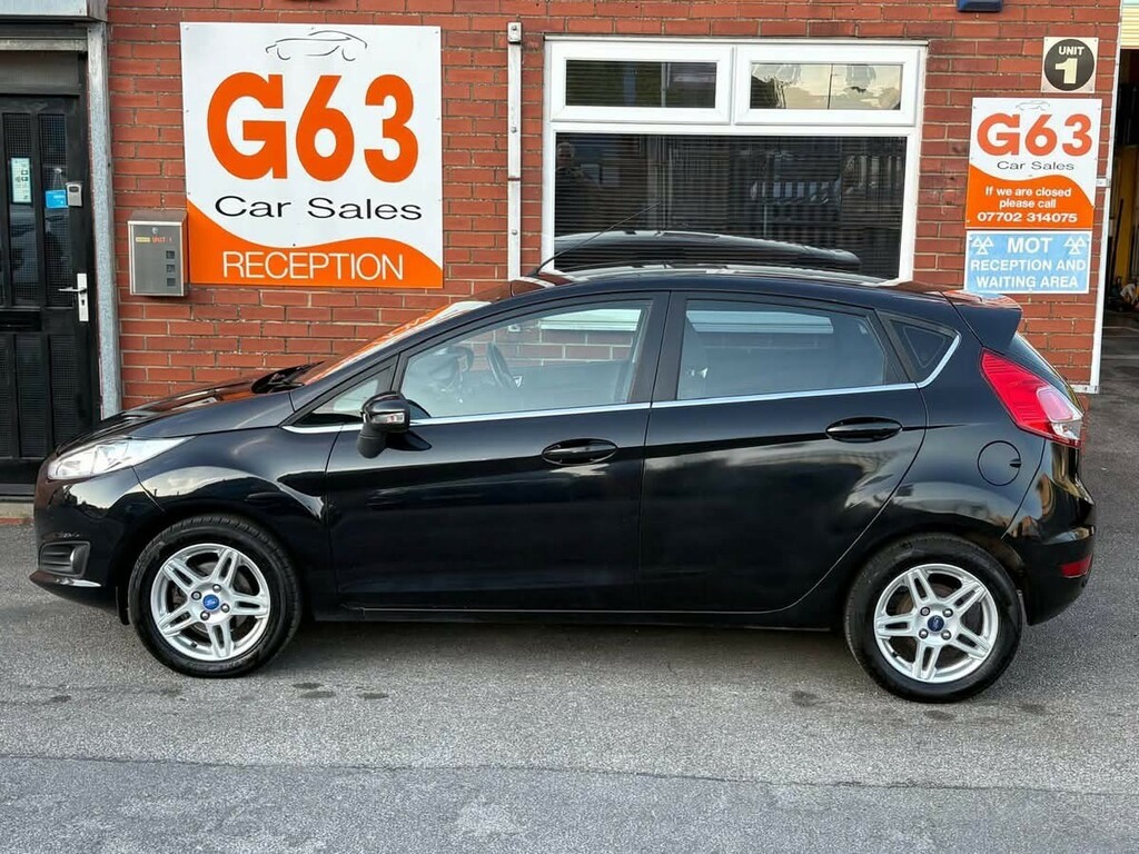 Ford Fiesta Titanium Silver #5