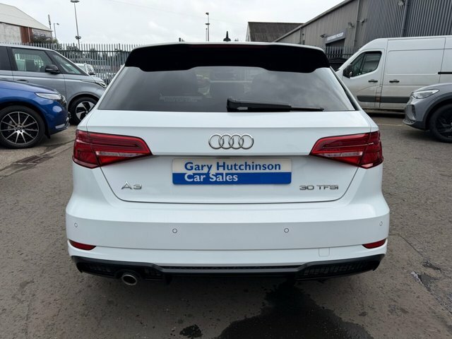 Audi A3 1.0 Tfsi 30 Black Edition Sportback Man Black #4