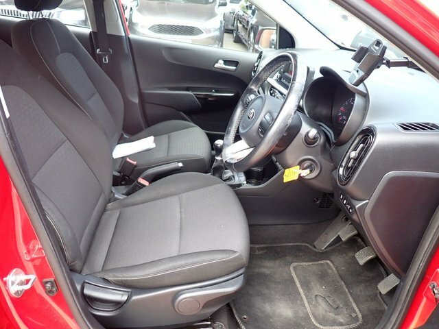 Kia Picanto Hatchback GU68WJE Red #5