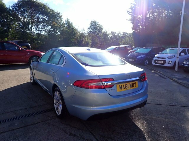 Jaguar XF Saloon Blue #4