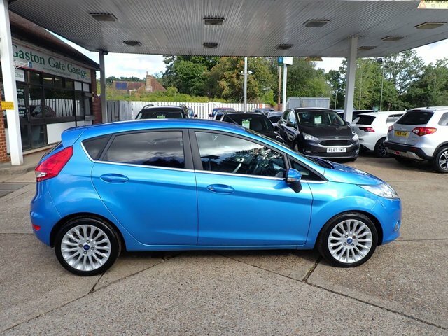 Ford Fiesta Hatchback FP61JJO Blue #2