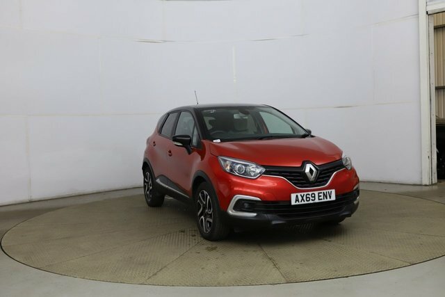 Renault Captur Tce Energy Iconic Suv AX69ENV Red #3