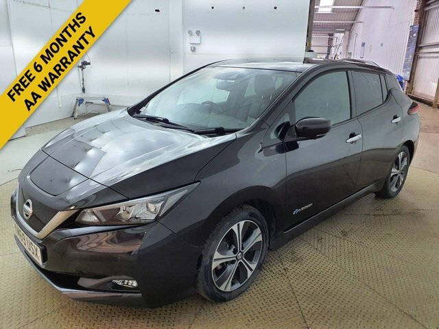 Nissan Leaf Tekna Hatchback Black