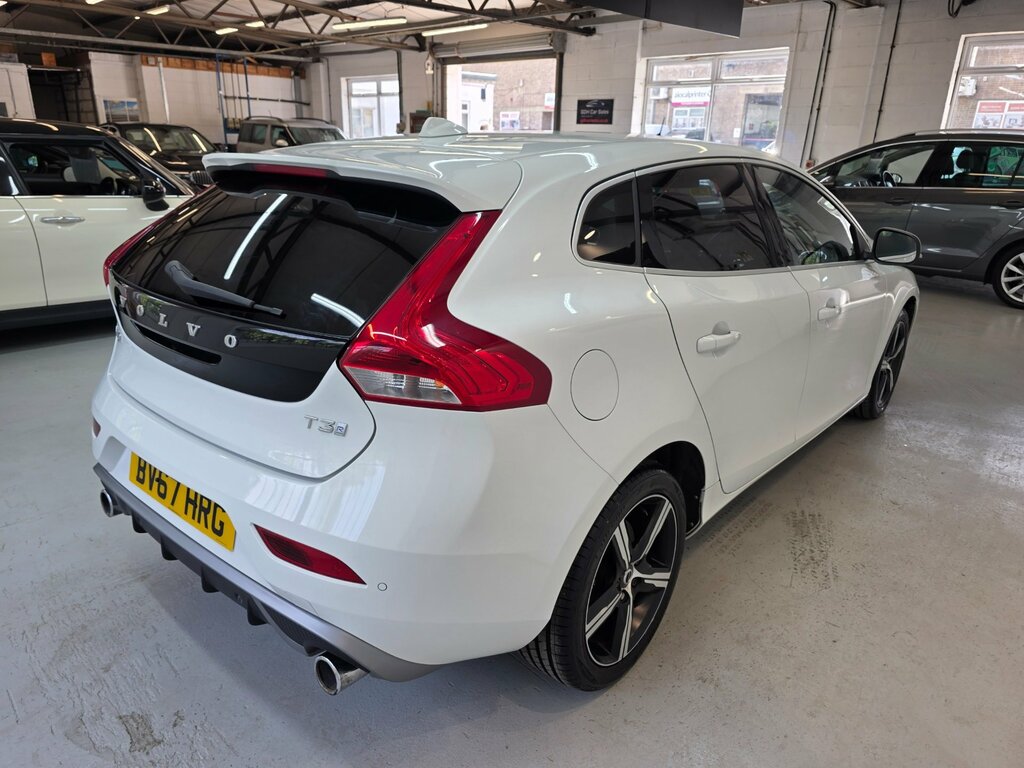 Volvo V40 1.5 T3 R-design Nav Plus Hatchback White #5