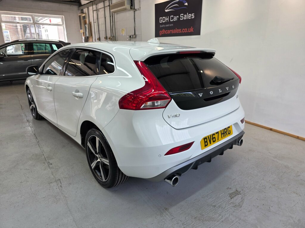 Volvo V40 1.5 T3 R-design Nav Plus Hatchback White #3