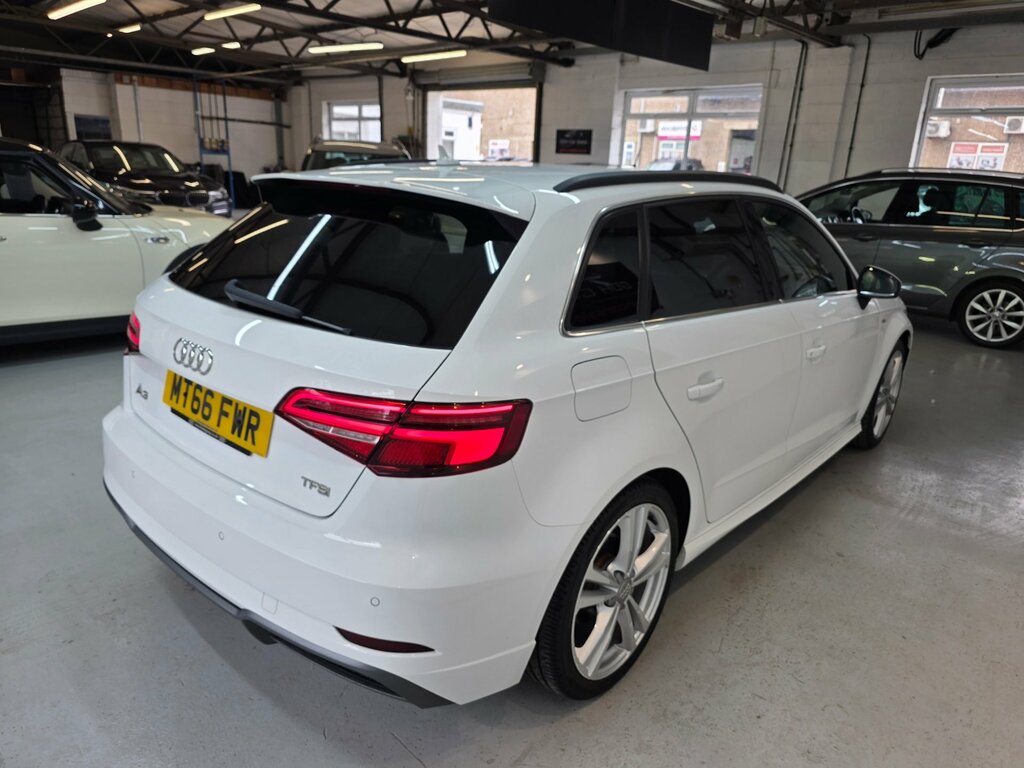 Audi A3 1.4 Tfsi Cod S Line Sportback Eu MT66FWR White #5